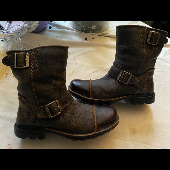 Men’s Size 9 UGG Australia Rockville II Winter Boots - Picture 1 of 4